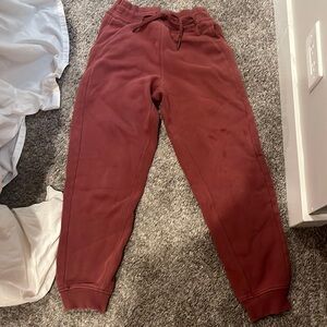 Lululemon maroon scuba sweatpants
